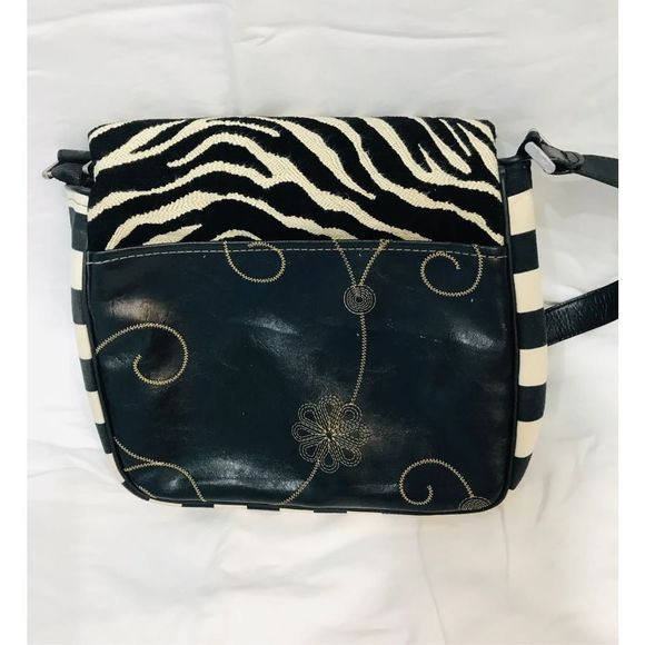 Silver Plum Shoulder Bag, Handcrafted, BOHO Whimsey, EUC Grandma, Unique - Picture 2 of 7